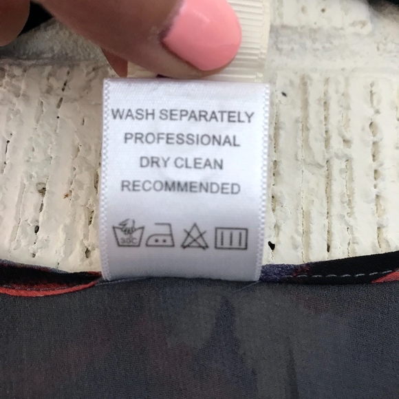 Francesca's Emmelee Tie Waist Printed Dress Small - Picture 8 of 8